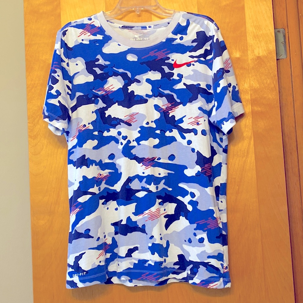Mens Nike Tshirt